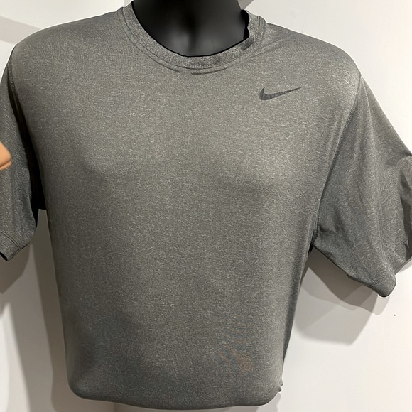 Dri-Fit - Picture 2 of 6